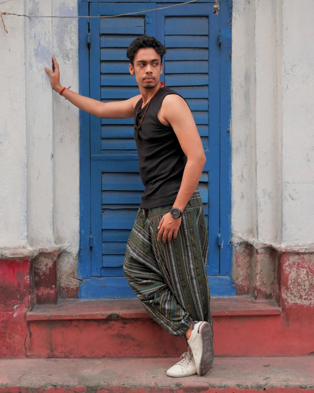 indie-breeze-green-harem-pants-side-view